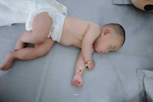 漳州1岁宝宝可以吃盐吗